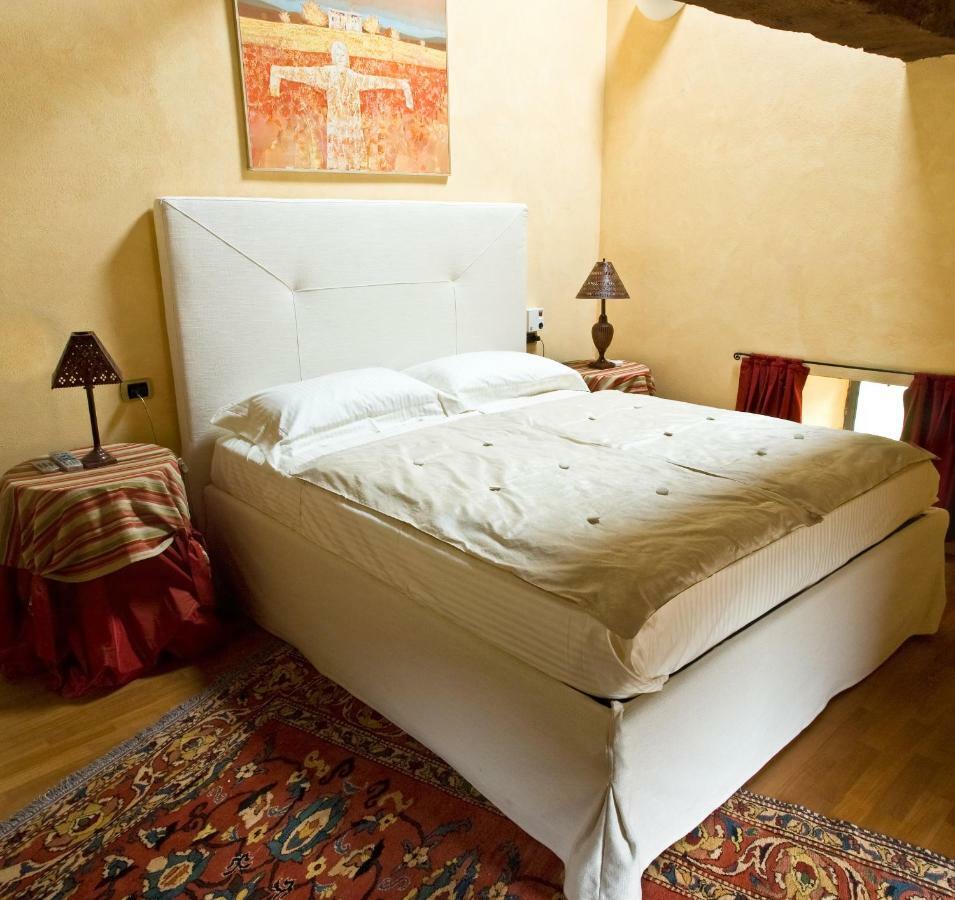 La Torretta Bobbio Bed & Breakfast Exterior photo