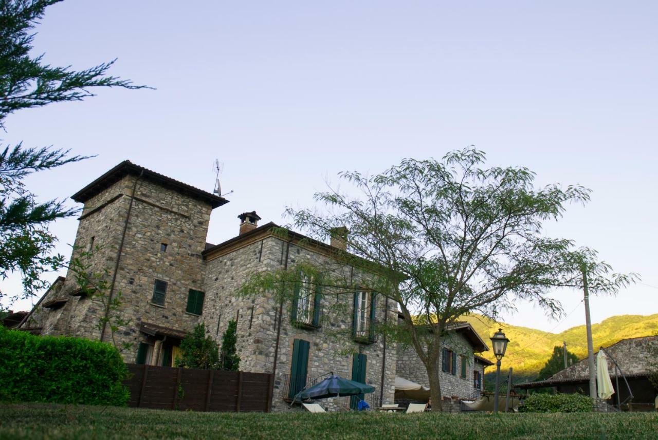 La Torretta Bobbio Bed & Breakfast Exterior photo